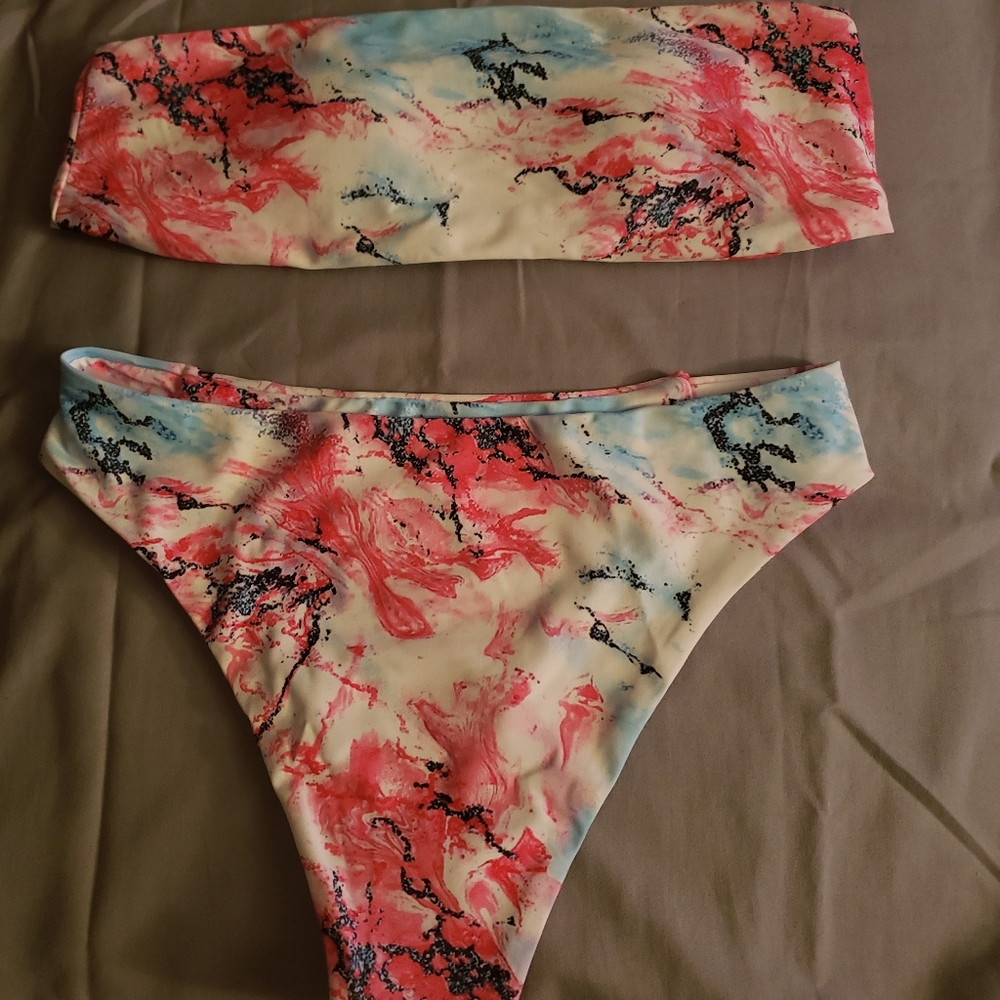 Bandeau bikini